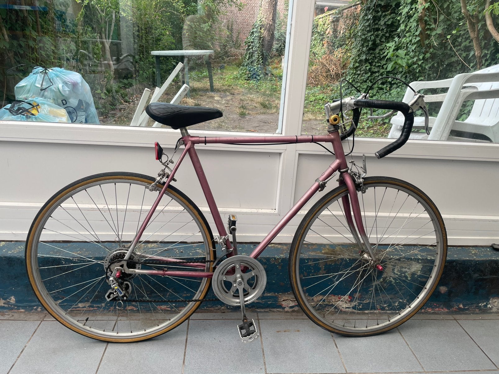 Roze retro koersfiets, Fietsen en Brommers, Ophalen, Gebruikt