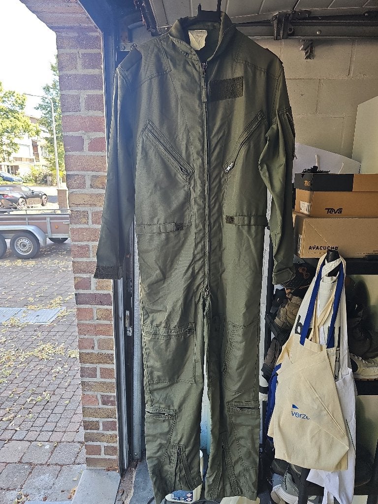 Militaria, Ophalen