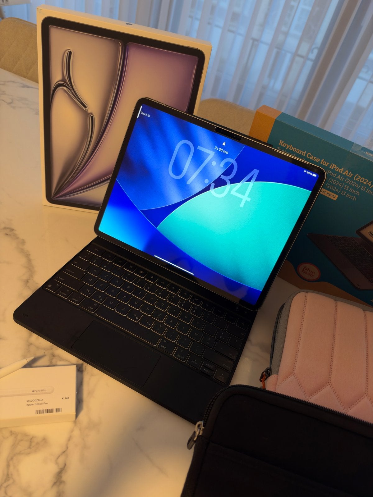 Apple iPad Air M3 (2025) - 13 inch - 256 GB, Computers en Software, Ophalen, Apple iPad, Zo goed als nieuw, Wi-Fi