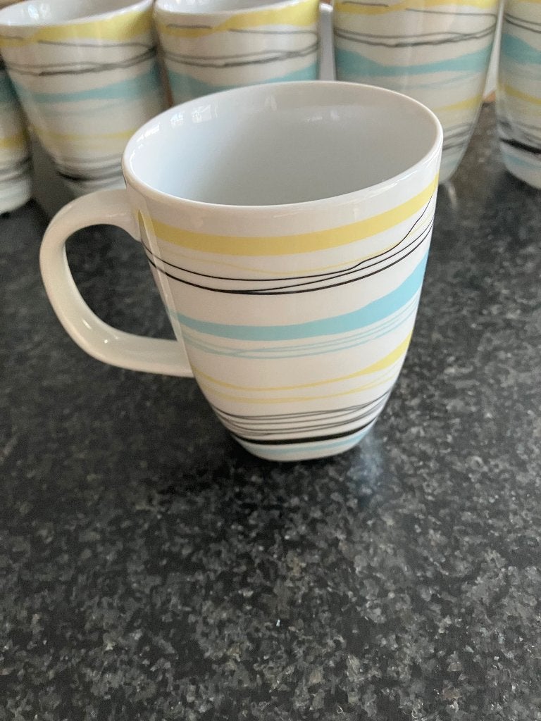 Mok / 6 tassen in porselein, Maison & Meubles, Cuisine | Vaisselle, Mug, Comme neuf, Enlèvement, Porcelaine