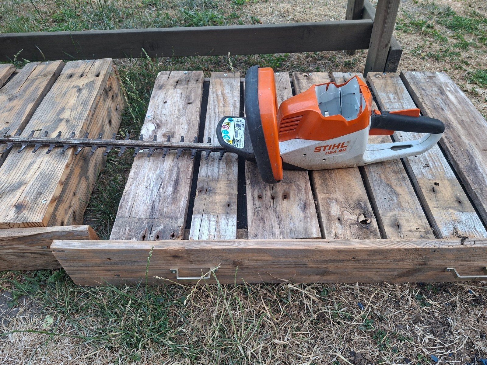 Stihl Taille sur batterie, Enlèvement, Batterie