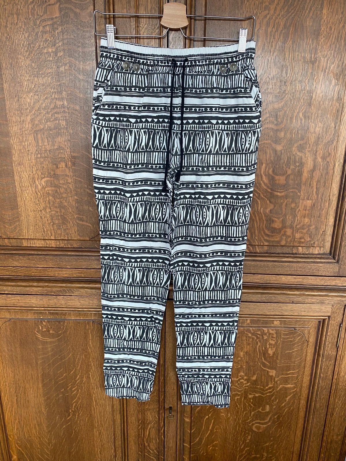 Pantalon souple noir et blanc, Kleding | Dames, Broeken en Pantalons, Wit, Ophalen of Verzenden, Zo goed als nieuw, Maat 36 (S)