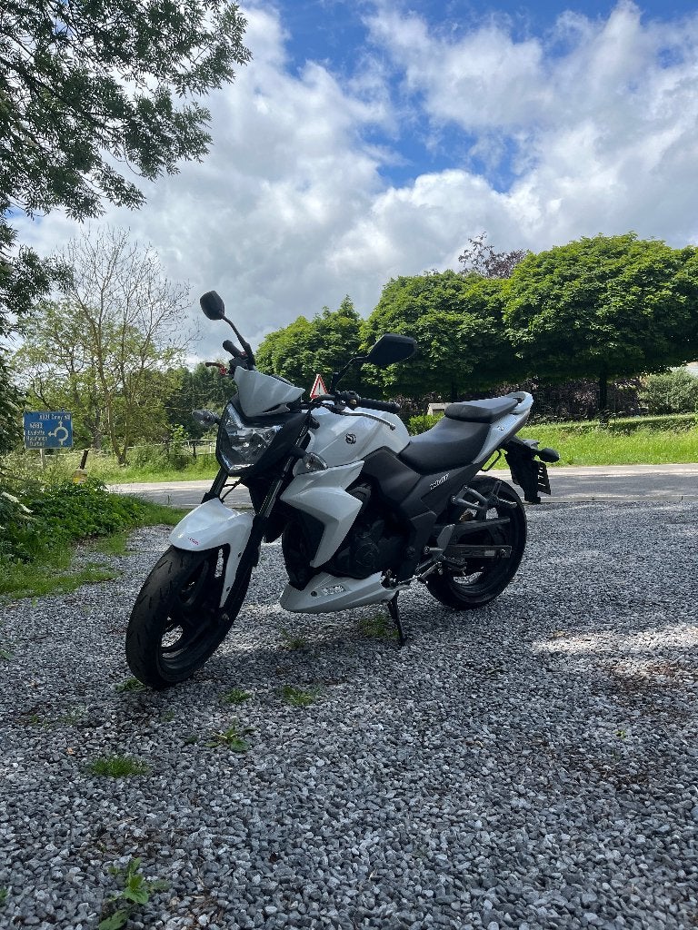 Moto sym wolf 250, Motoren, 250 cc, Occasion, Motorrijbewijs A, Particulier