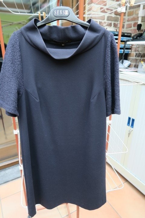 Kleedje donkerblauw 7/8 mouw Walter Voulaz mt 40 (it44), Maat 38/40 (M), Blauw, Ophalen of Verzenden, Zo goed als nieuw