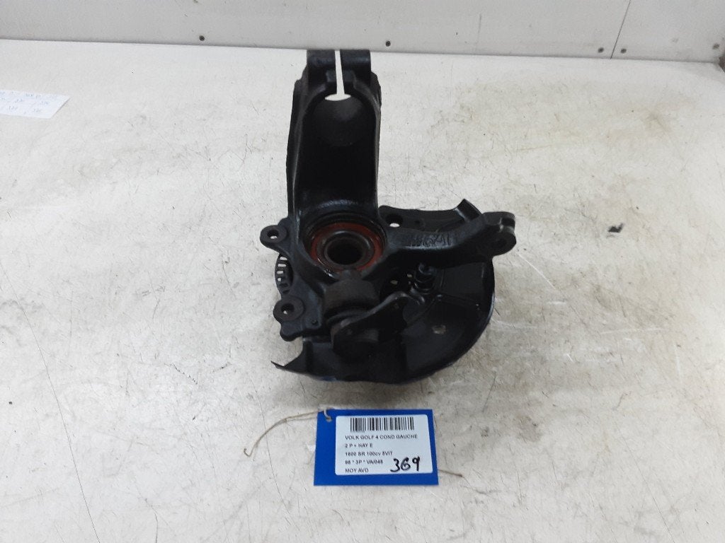 MOYEU DE ROUE AVANT DROIT Volkswagen Golf IV (1J1), Autos : Pièces & Accessoires, Freins & Transmission, Volkswagen, Utilisé