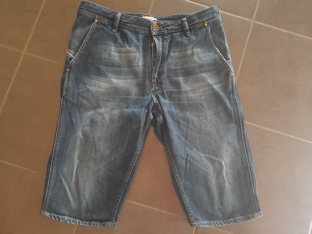 Jeans courts Diesel pour homme taille 33, Diesel, Enlèvement ou Envoi, Comme neuf, W33 - W34 (confection 48/50)