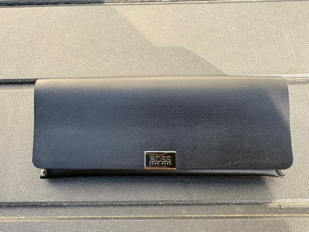 Brillenetui Hugo Boss, Ophalen of Verzenden, Zo goed als nieuw, Zwart