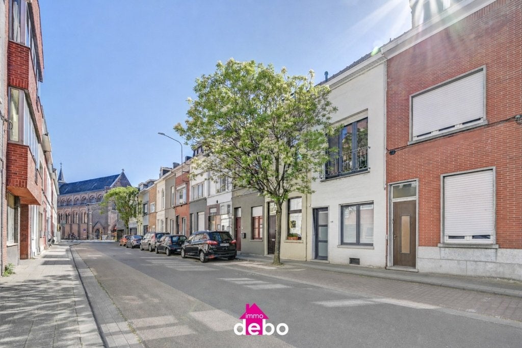 Instapklare stadswoning met tuin, Immo, Maisons à vendre, Province de Flandre-Occidentale, Jusqu'à 200 m², Maison 2 façades, B