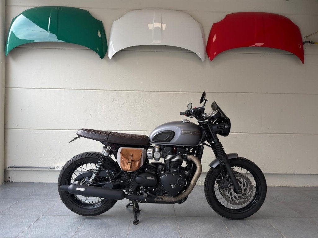Triumph bonneville t120, Entreprise, 2 cylindres, Neuf, Poignées chauffantes