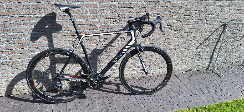 Canyon Ultimate CF SLX - Zipp 303 en dual Powermeter, Vélos & Vélomoteurs, Autres marques, Frein sur jante, Enlèvement, Utilisé