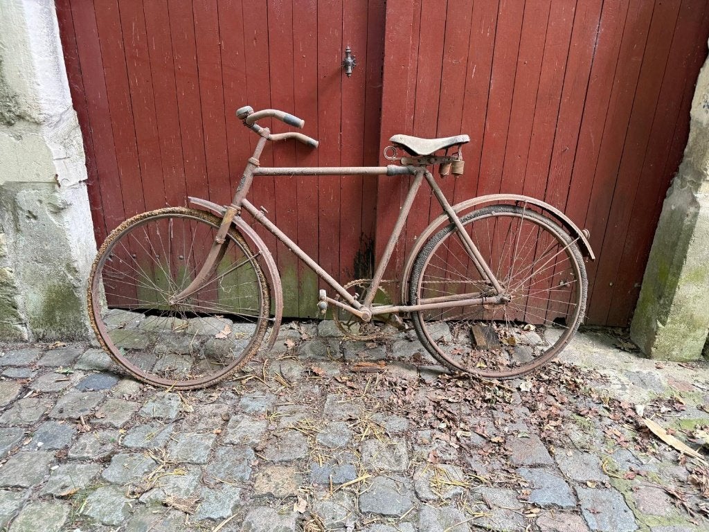 Antieke fiets, Ophalen