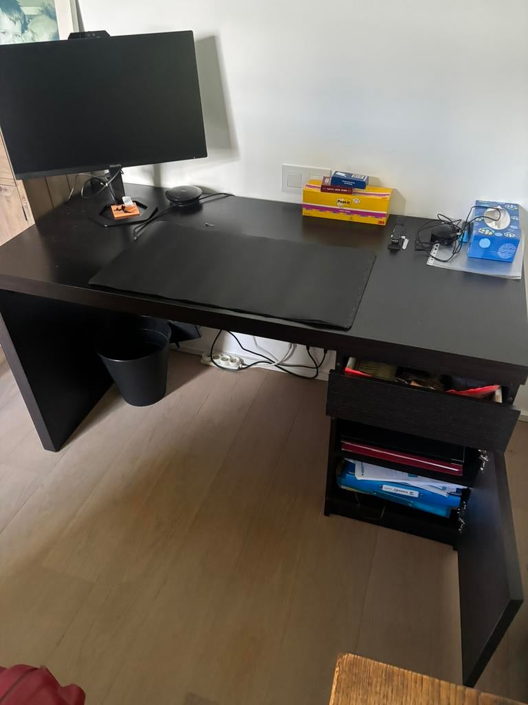 Ikea buro met 1 lade en 1 opbergruimte, Huis en Inrichting, Bureaus, Ophalen, Opbergruimte, Zo goed als nieuw, IKEA