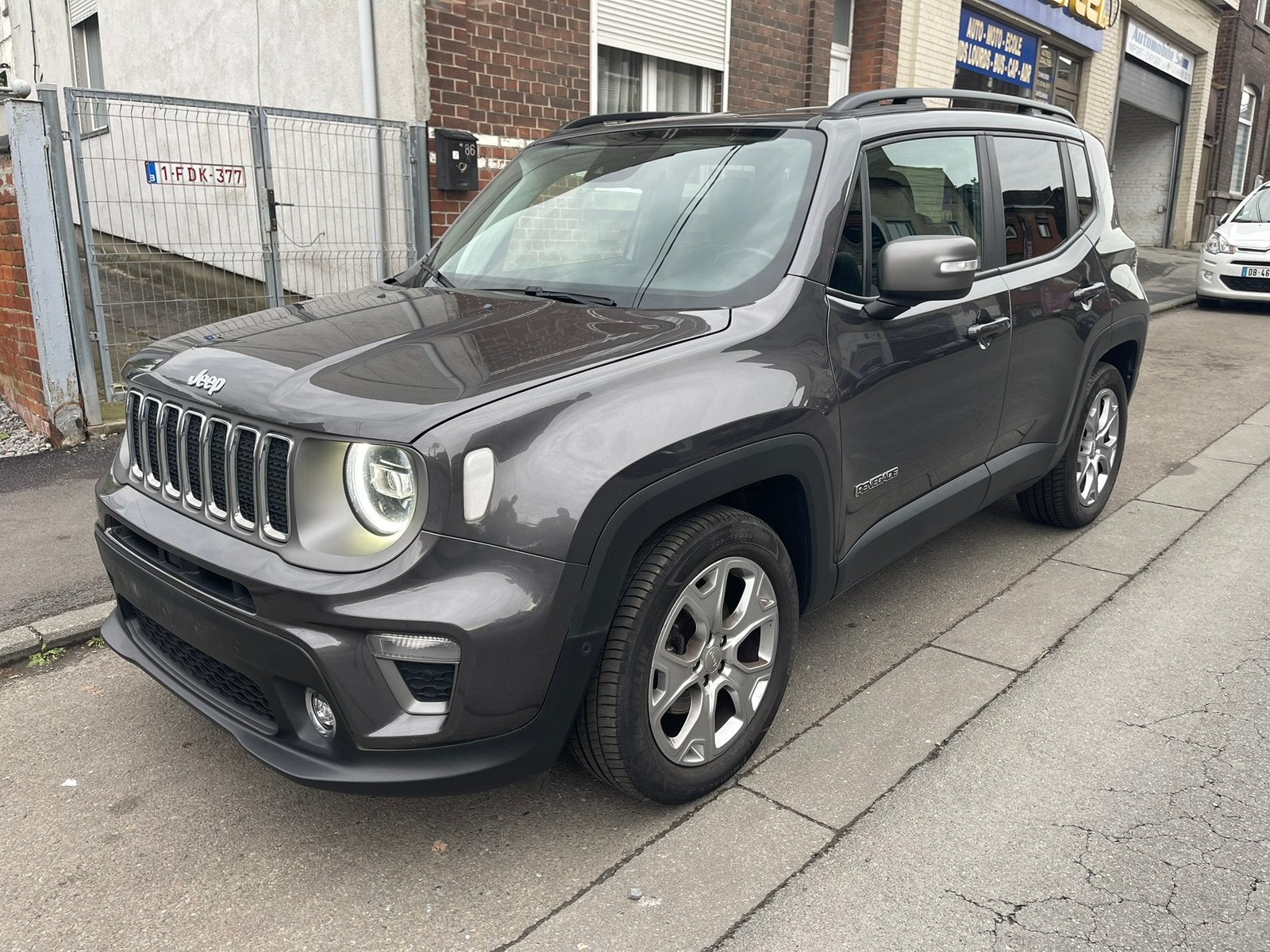 Jeep Renegade 1.0i//PROBLÈME MOTEUR//2019//55.000km//, Autos, Argent ou Gris, Achat, Euro 6, Entreprise