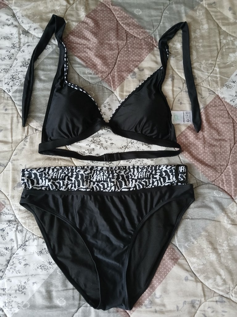À vendre —  veuillez consulter mes autres annonces., Ophalen, Nieuw, Zwart, Textiel
