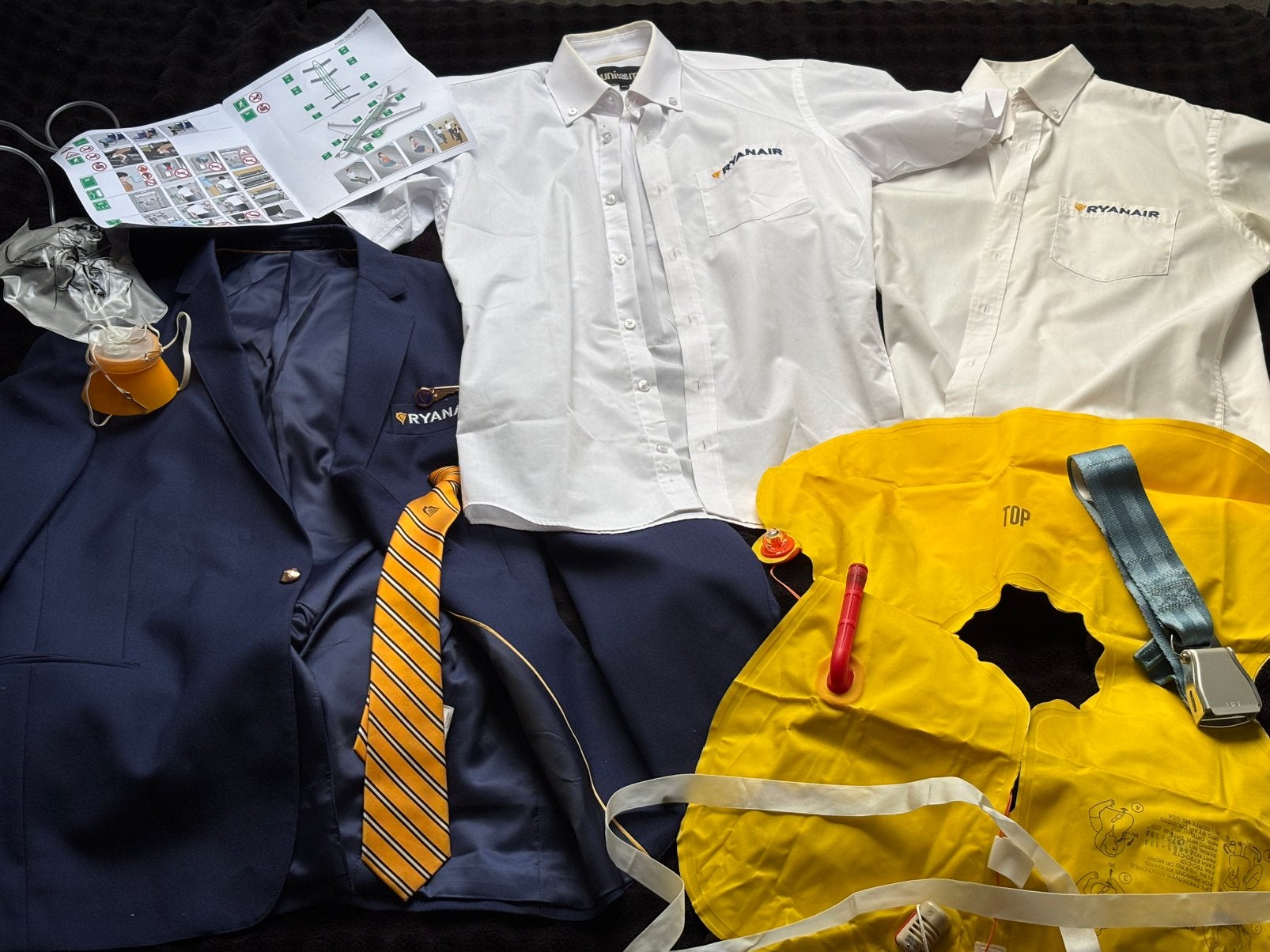 Ryanair uniform + safety demo kit, Ophalen of Verzenden, Gedragen