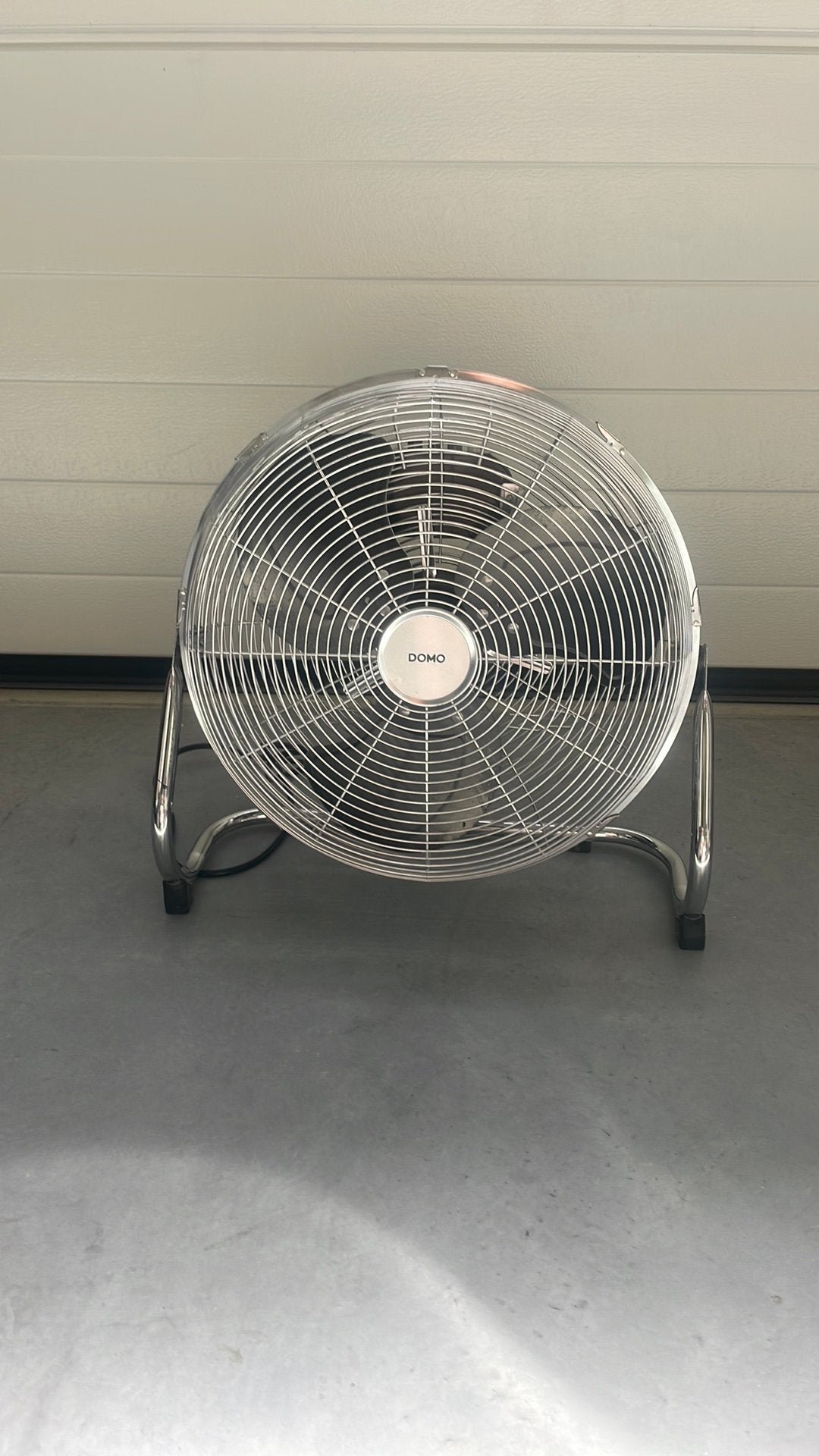 Domo DO8131 vloerventilator, Ophalen