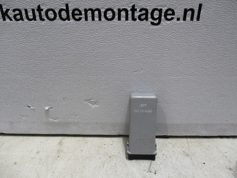 RELAIS Citroën Xantia Break (X1 / 2) (9611914080), Gebruikt, Citroën, Kontakt-citroen@citroen.com, Citroën Deutschland GmbH