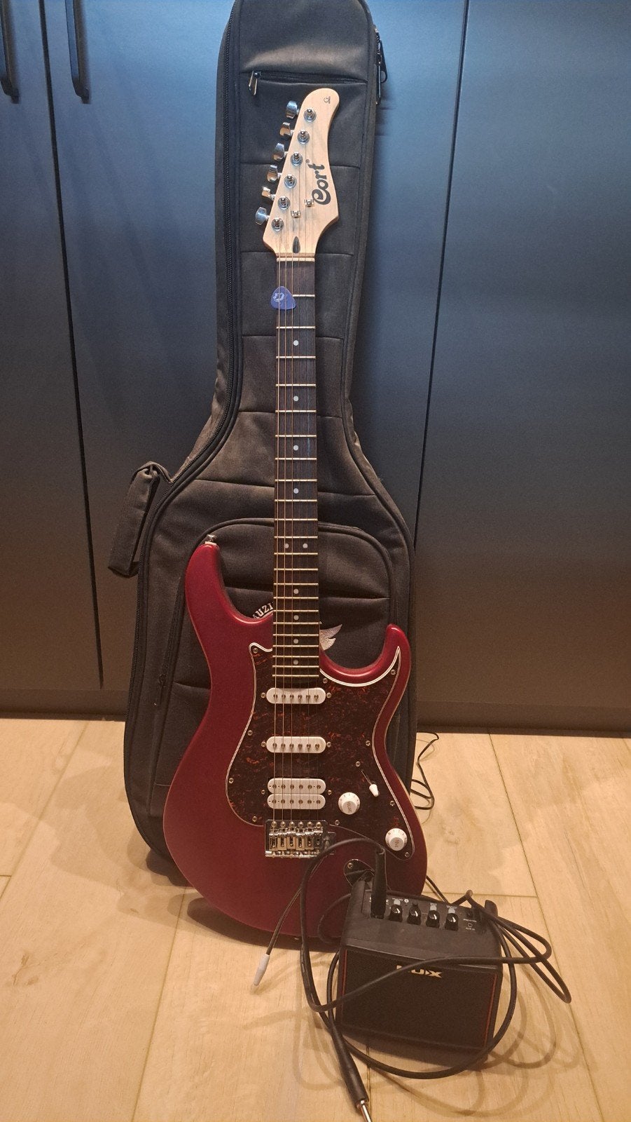 Gitaar en Amp met toebehoren, Autres marques, Enlèvement, Solid body, Avec ampli