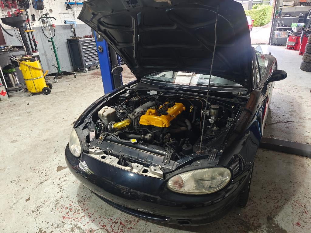 Mazda MX-5 1.8VVT  +ME221 + aem wideband + Vmaxx schroefset, Auto's, Achterwielaandrijving, 4 cilinders, Cabriolet, 1840 cc