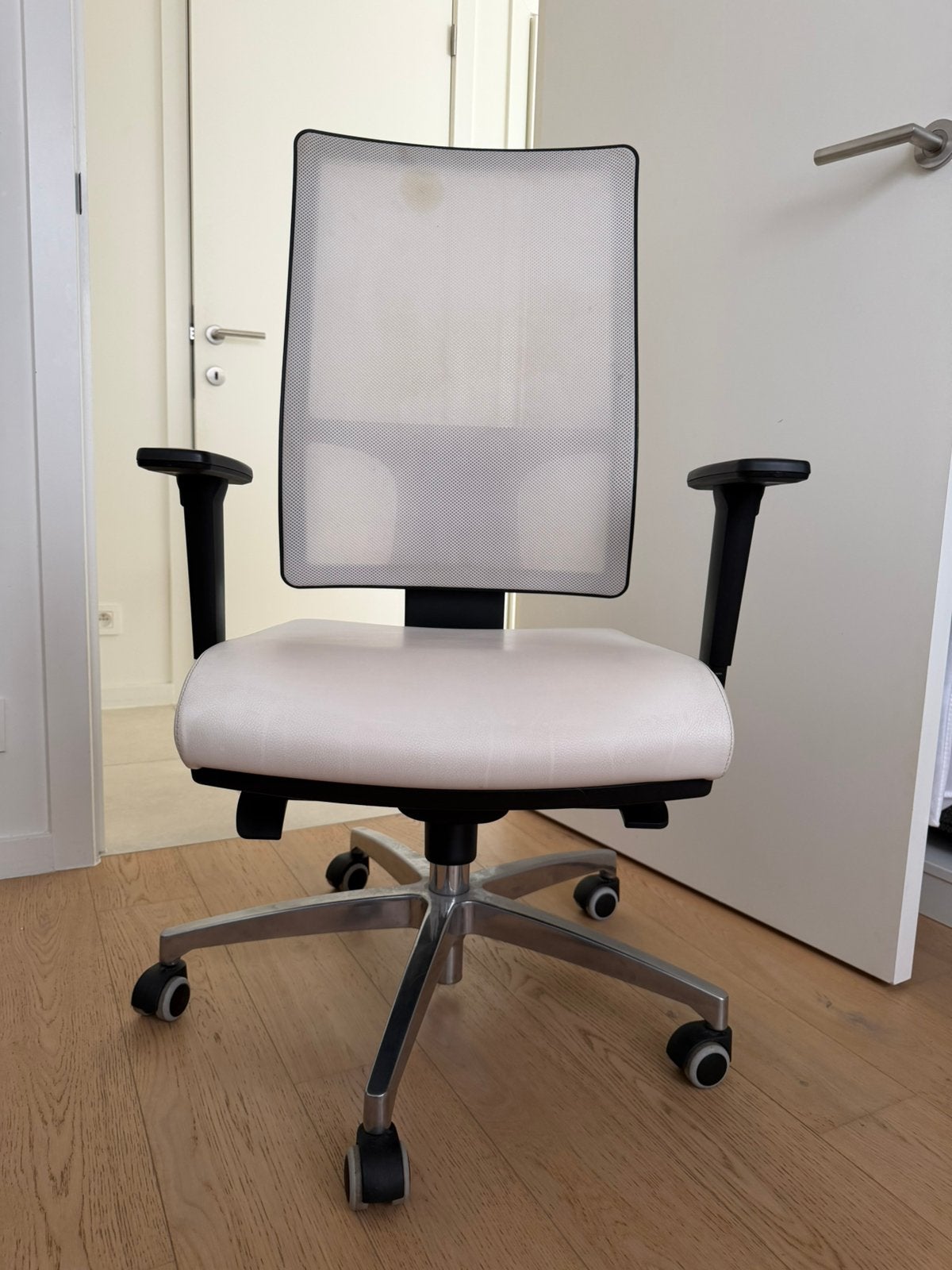 Ergonomische bureaustoel, Enlèvement, Utilisé, Blanc, Chaise de bureau
