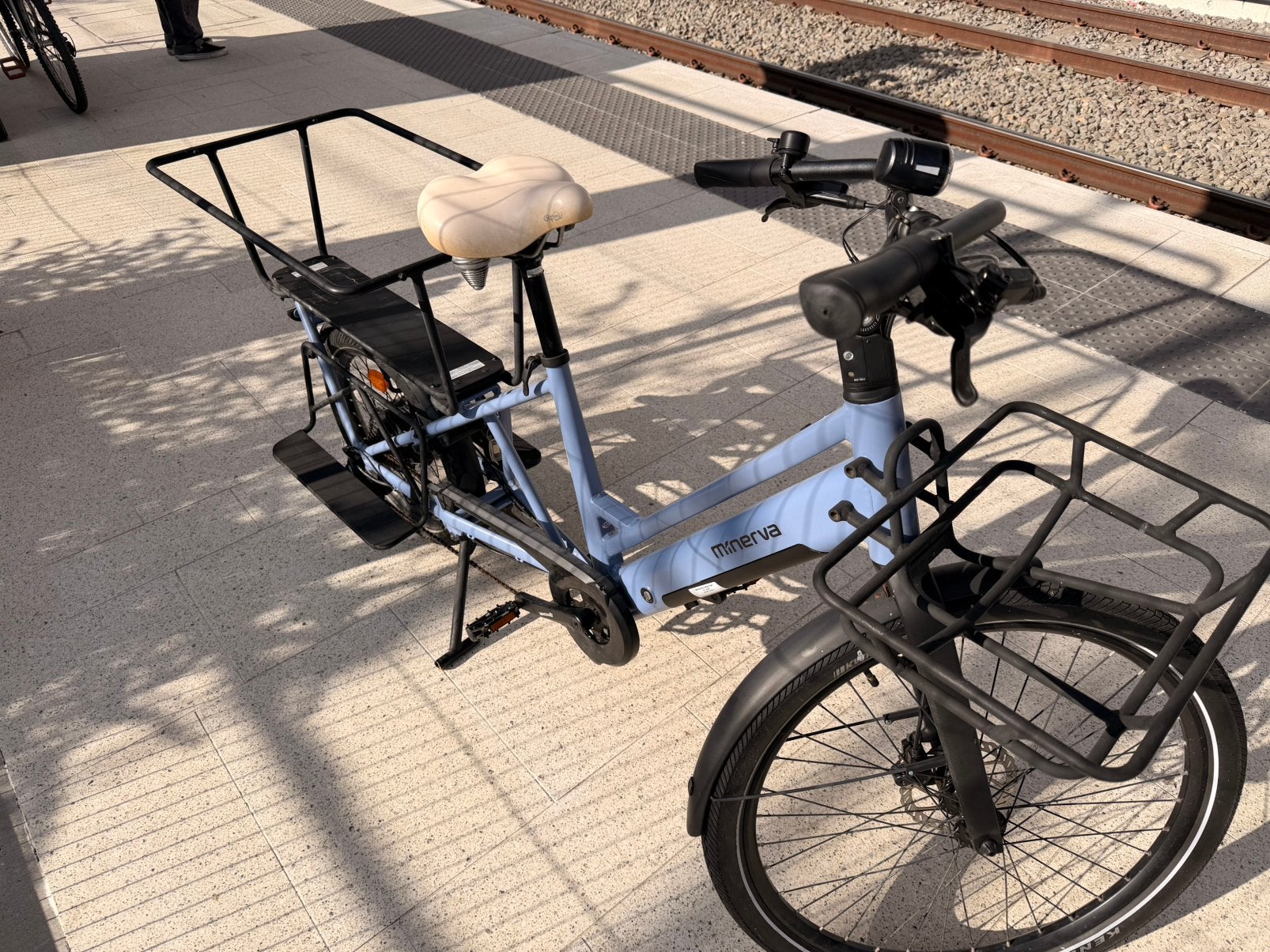 Minerva E-Longtail elektrische cargo fiets – 36V –, Vélos & Vélomoteurs, Enlèvement, Comme neuf