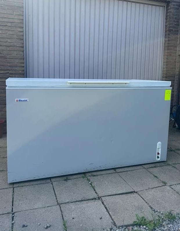 Elcold, Elektronische apparatuur, Vriezers en Diepvrieskisten, Ophalen, Vrieskist, 160 cm of meer, Zo goed als nieuw