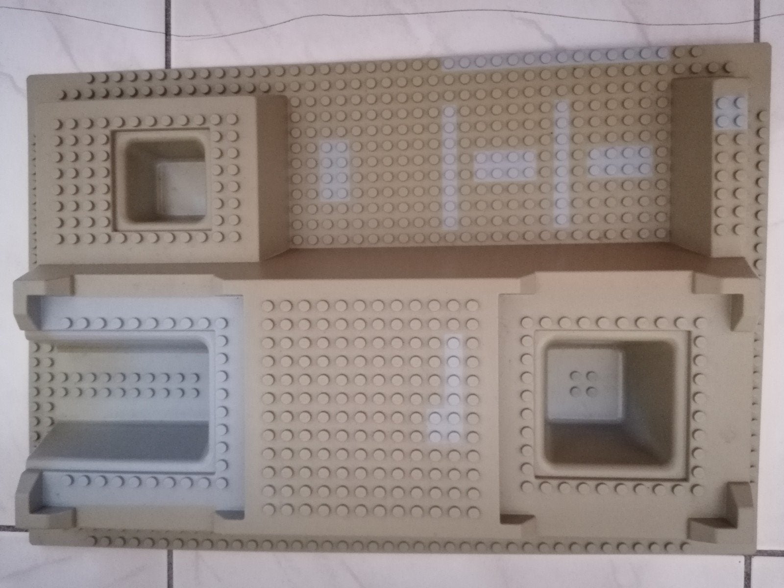 zeer mooie en in perfecte staat lego verhoog plaat. 10 euro., Kinderen en Baby's, Speelgoed | Duplo en Lego, Ophalen, Lego