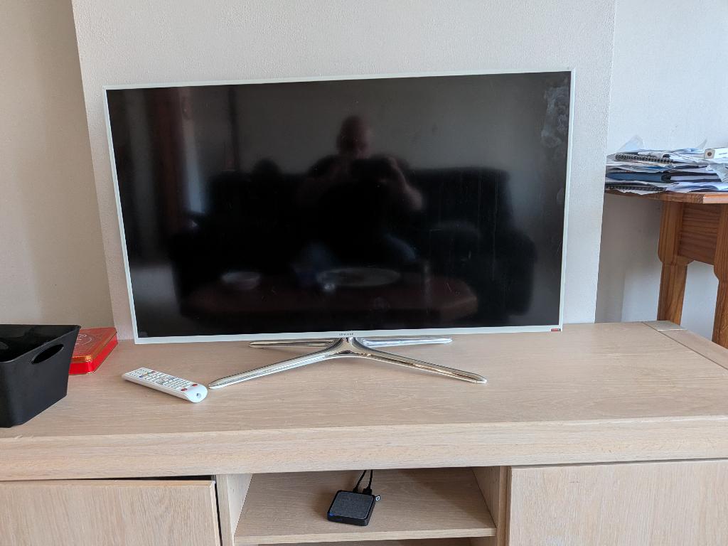 Witte smart tv, TV, Hi-fi & Vidéo, Télévisions, LCD, Comme neuf, Enlèvement, Samsung