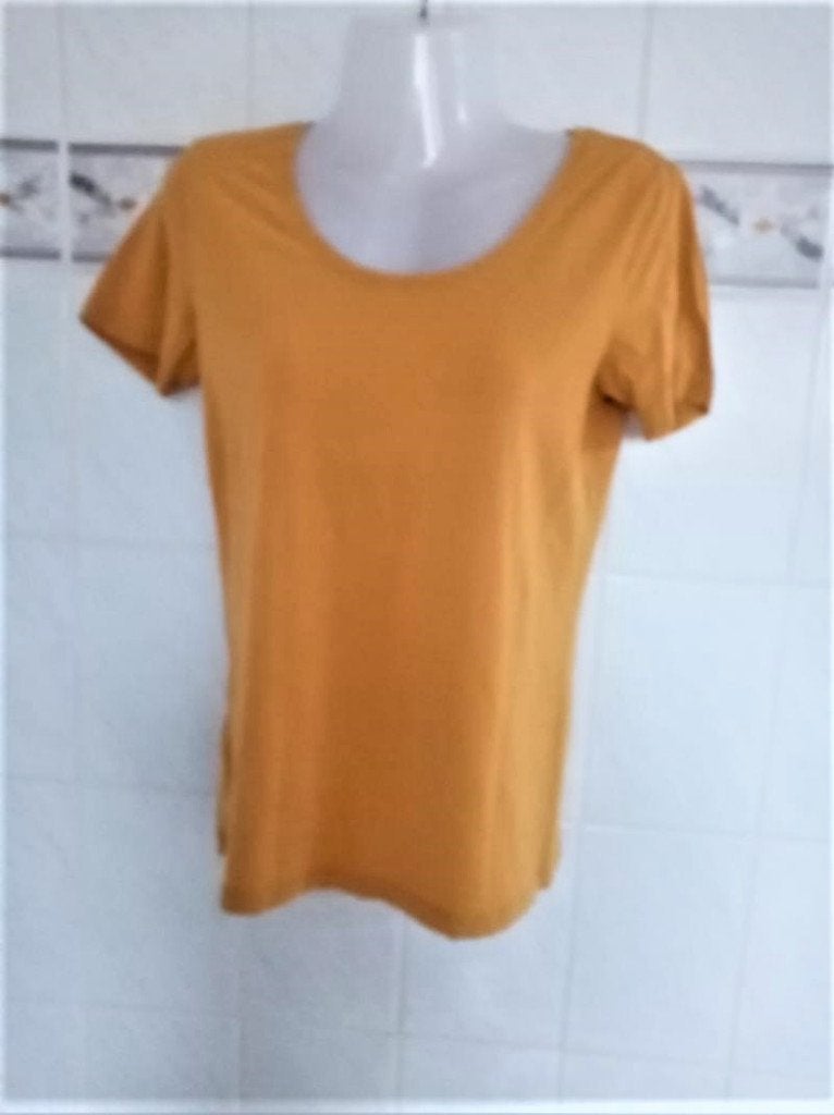 C&A : mosterdgeel geel katoenen t-shirt slim fit , mt M, Maat 38/40 (M), Geel, Zo goed als nieuw, Korte mouw