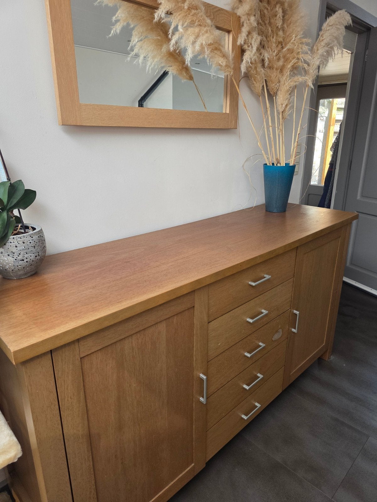 complete set tafel/dressoir +spiegel/ barkast licht bruin, Ophalen, Gebruikt, Minder dan 4 stoelen