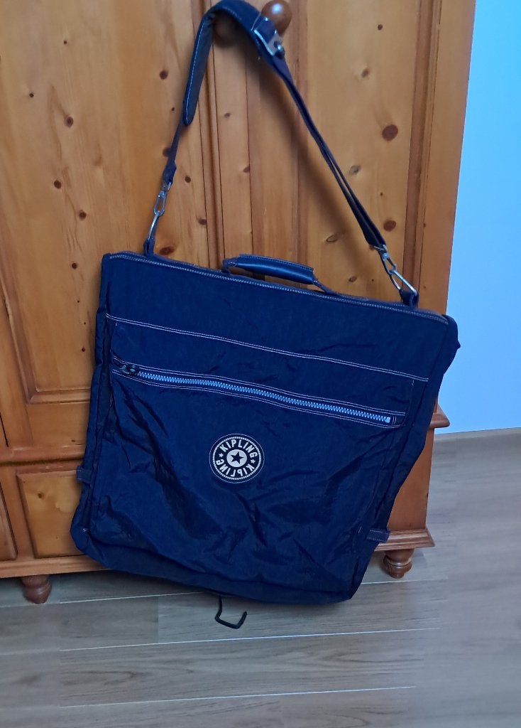Kleding reistas, Ophalen, Zo goed als nieuw, Zwart