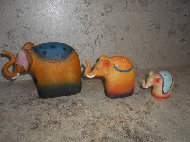 3 Mooie kleurrijke olifantjes, Verzamelen, Ophalen of Verzenden, Zo goed als nieuw, Dier