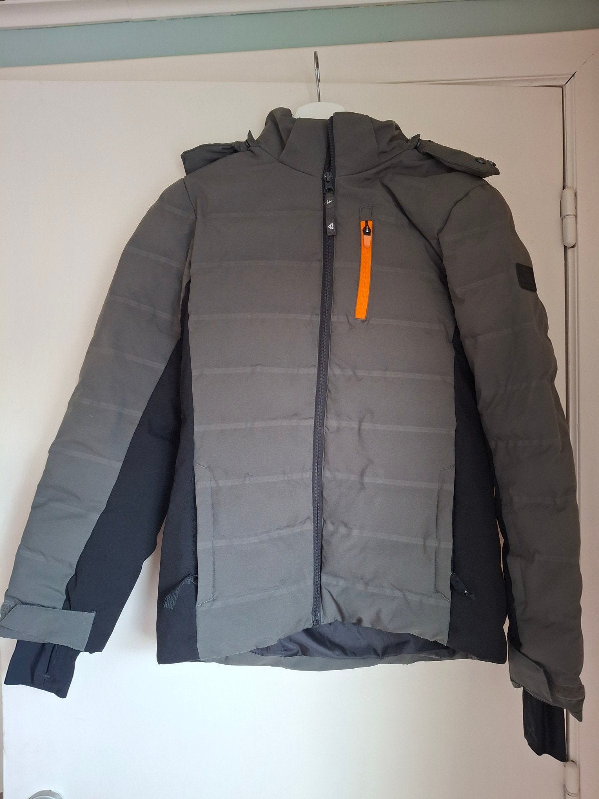 Winterjas, Kinderen en Baby's, Ophalen of Verzenden, Zo goed als nieuw, Brunotti, Jongen