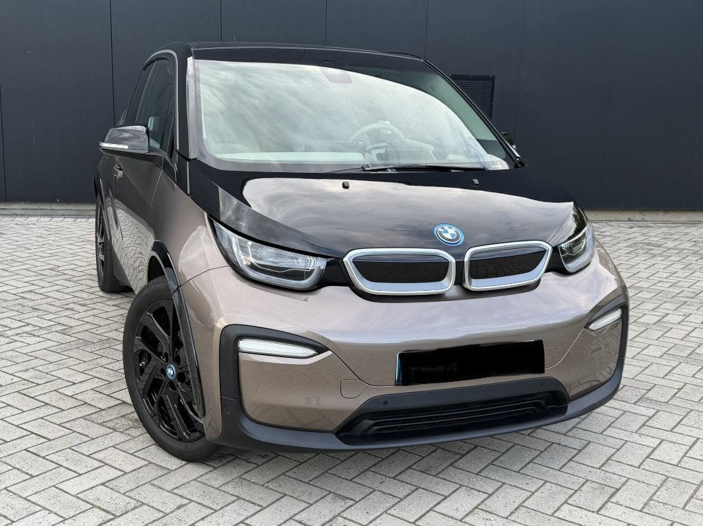 BMW i3 120 | Sportpakket | 20" | Warmtepomp |Navi Prof. |LED, Automaat, Beige, Leder en Stof, Beige