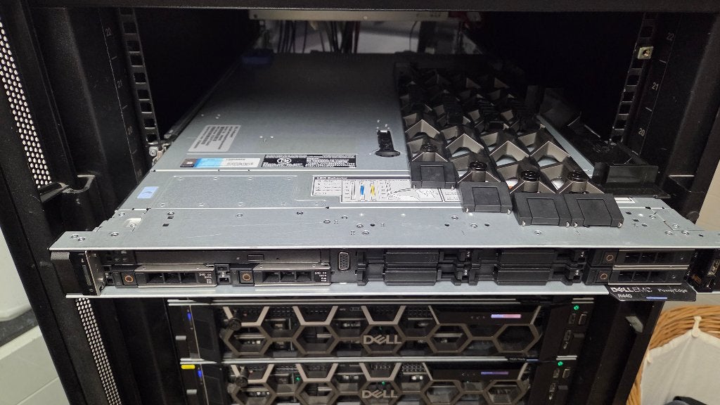 Dell R440, 64GB, Win Server Licence, rails, Dual Xeon 4214, Computers en Software, Servers, Ophalen of Verzenden, Gebruikt