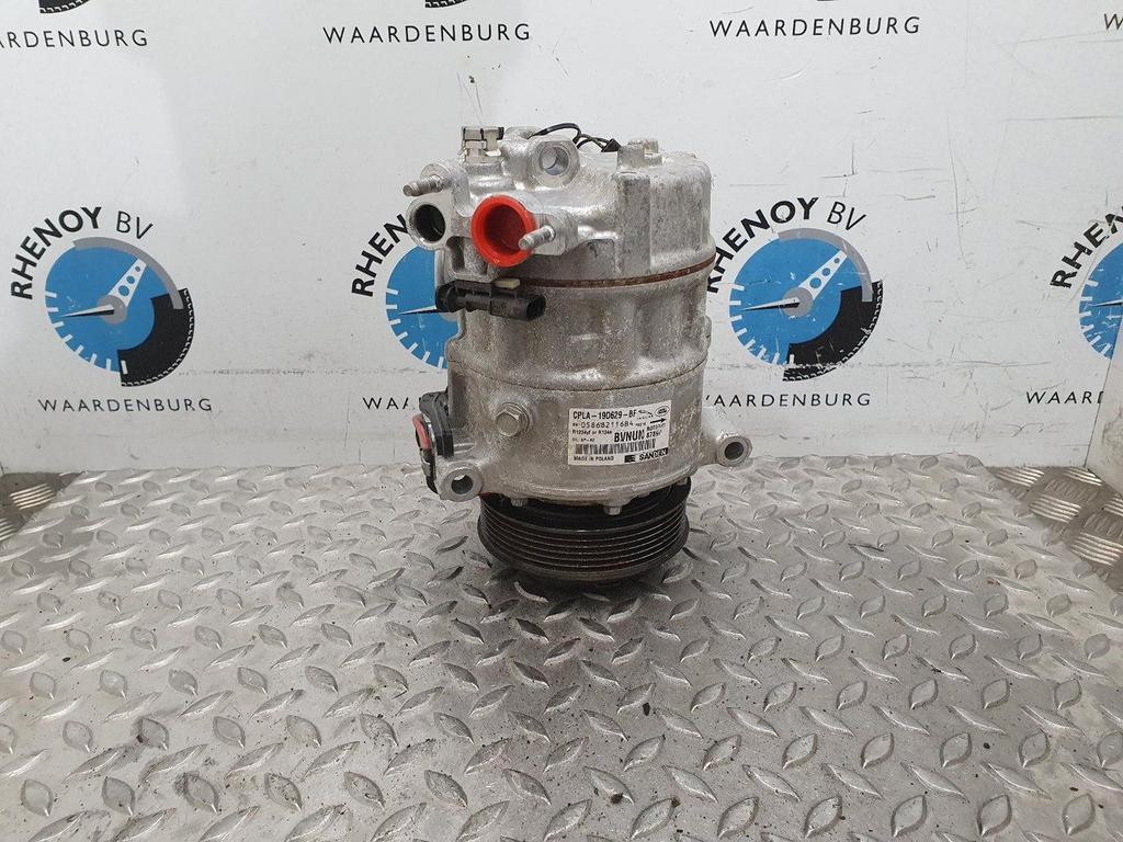 LANDROVER RANGE ROVER VELAR AIRCO COMPRESSOR / AIRCOPOMP 201, Ophalen of Verzenden, Gebruikt, Stiba lid