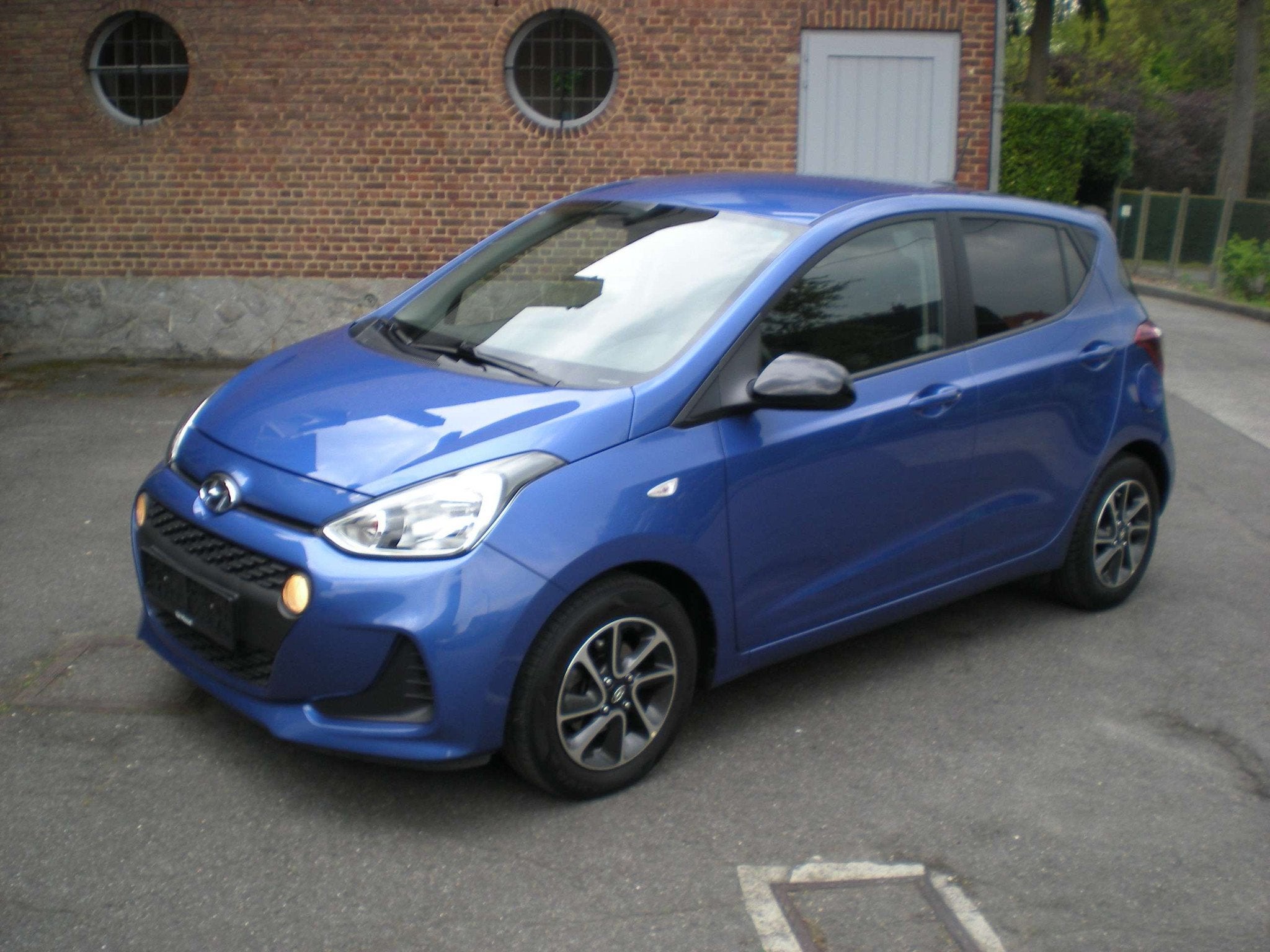 Hyundai i10 AUTOMATIQUE 1.0i +NAVIGATION (bj 2020), Stof, Gebruikt, Blauw, 952 kg