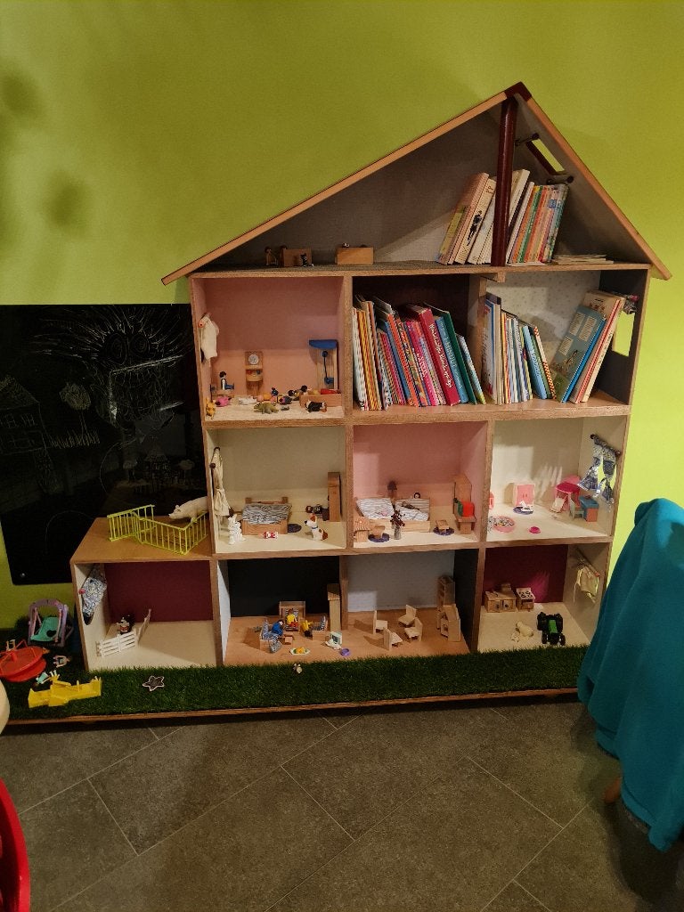 Heel groot poppenhuis/boekenkast, Enlèvement