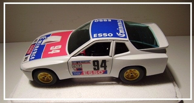 PORCHE 924 TURBO : DIE CAST METAL by BURAGO cod.9105, Enlèvement, Neuf, Voiture, Burago