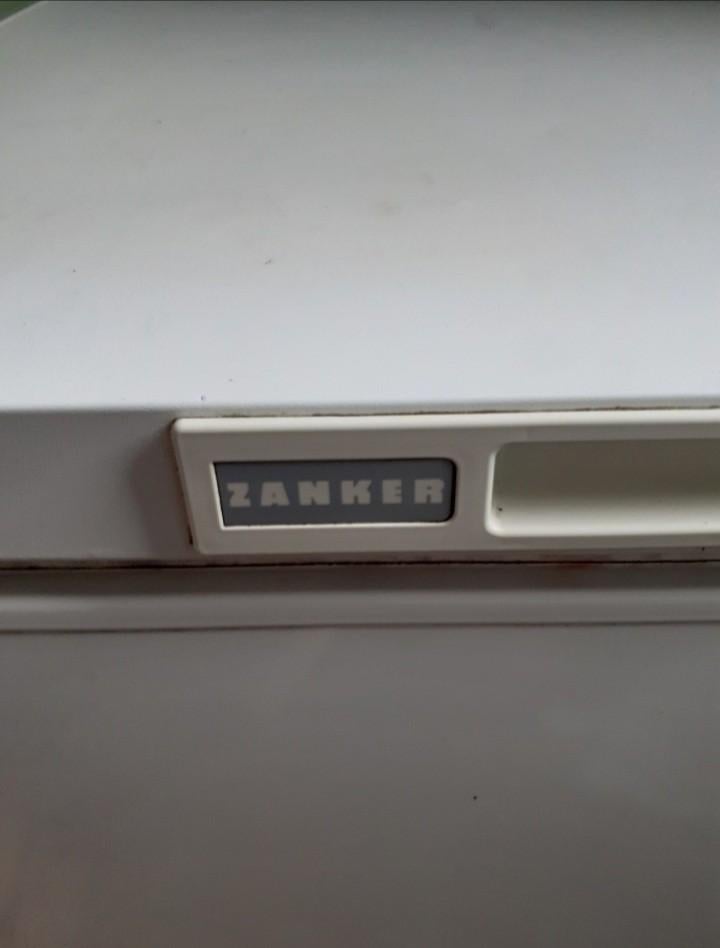 Congélateur ZANKER, Brabant Wallon, Gebruikt, Minder dan 85 cm, Tussenbouw, Minder dan 60 cm