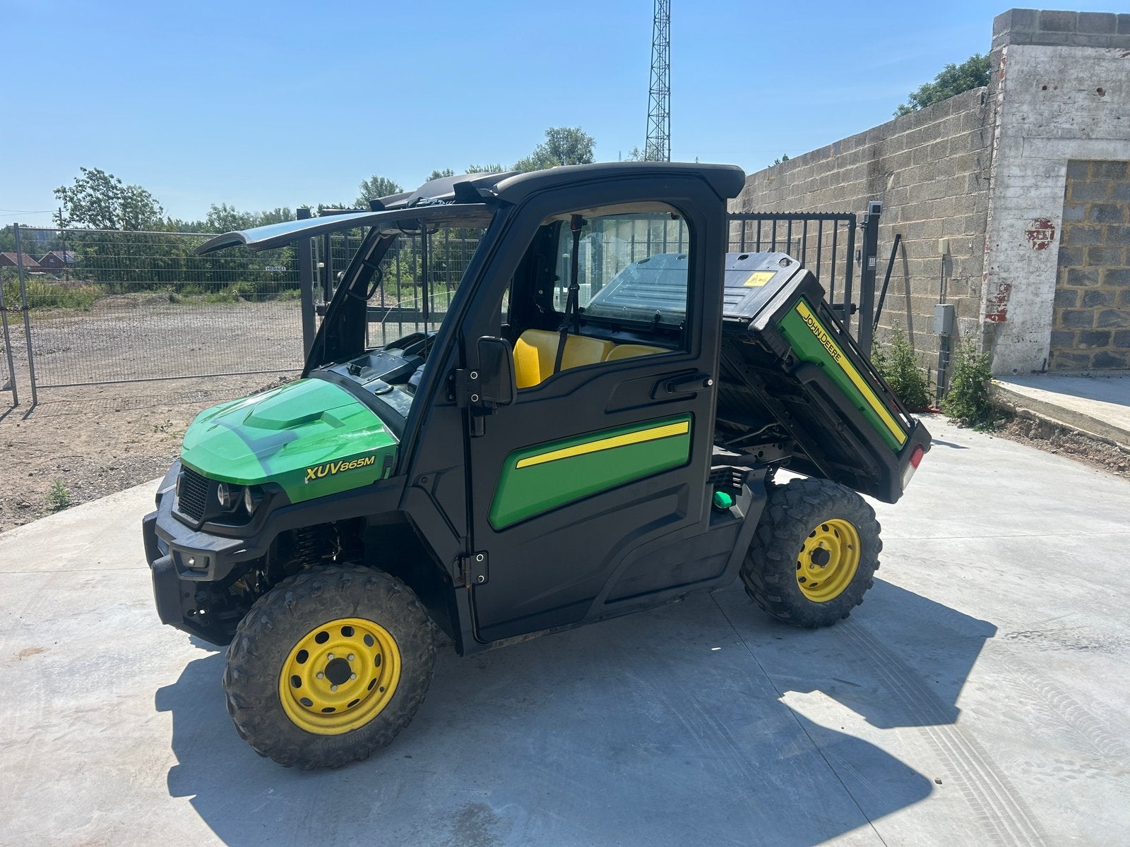 John deere gator xuv865m 4x4 diesel, 3 cylindres, 900 cm³, 12 à 35 kW