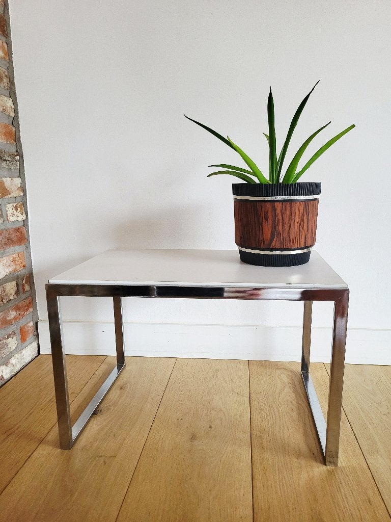 Table d'appoint ou table à plantes vintage, chromée, Maison & Meubles, Tables | Tables d'appoint, Enlèvement ou Envoi
