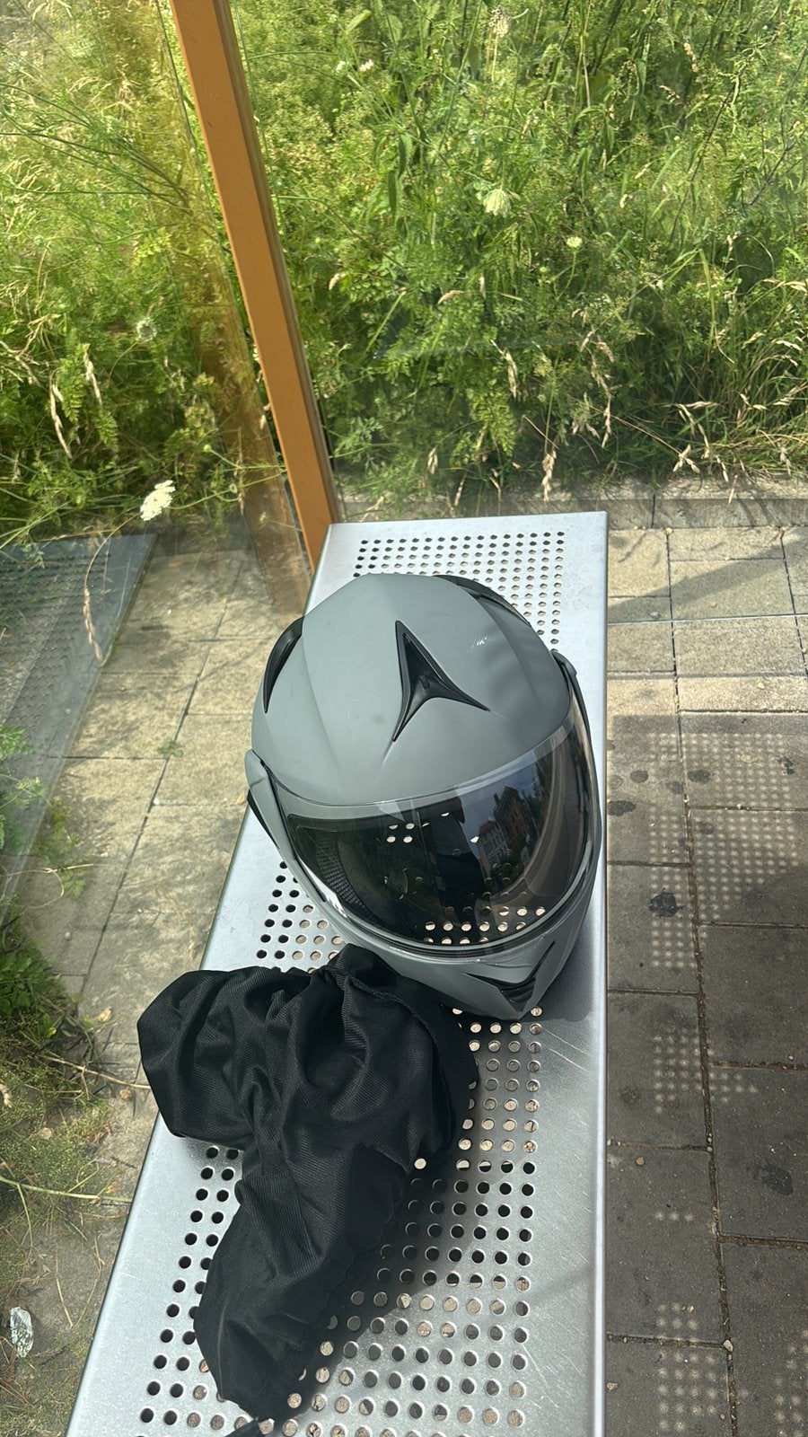 Casque west, Ophalen, Zo goed als nieuw