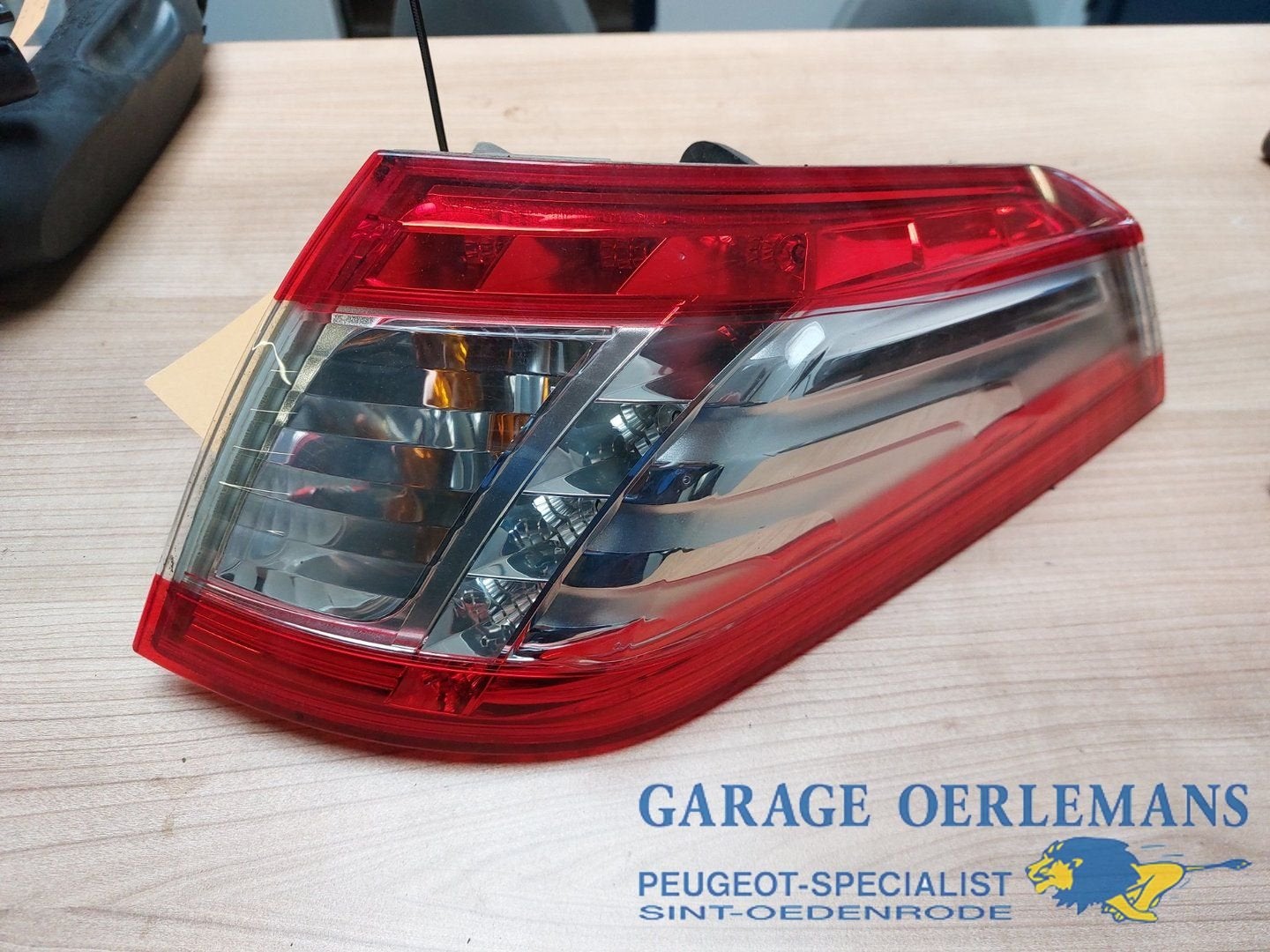 achterlicht rechts peugeot 508 sw 1.6 thp 9686779680, -, Utilisé, -, ARN reconnu