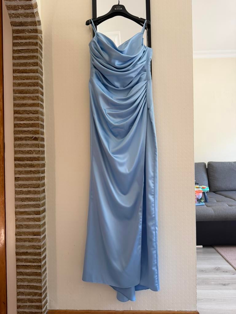 Robe de soirée, Vêtements | Femmes, Enlèvement, Comme neuf