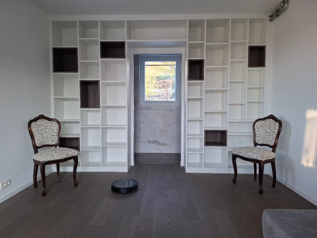 Stoel in antieke stijl, Ophalen, Hout, Gebruikt, Twee