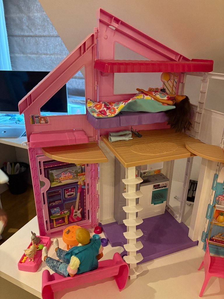 Alle Barbie sets (14 Barbies) van onze kids te koop, Ophalen, Zo goed als nieuw, Barbie