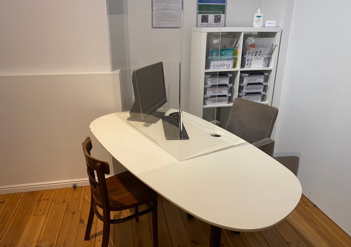 Gratis tafel / bureau (vandaag op te halen Gent), Ophalen, Bureau