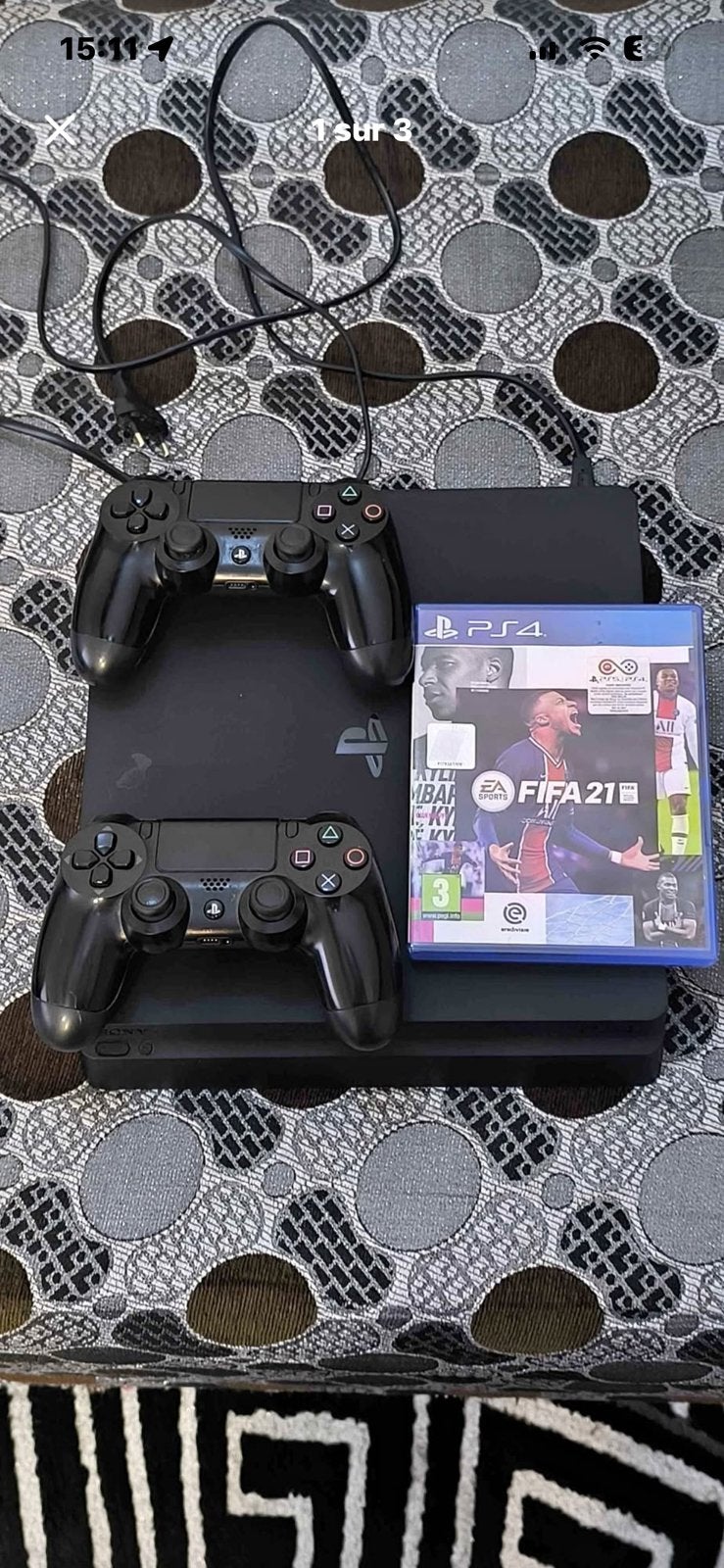 Ps4 slime avec 2 manette et 2 jeux je me sers plus, Enlèvement, Comme neuf