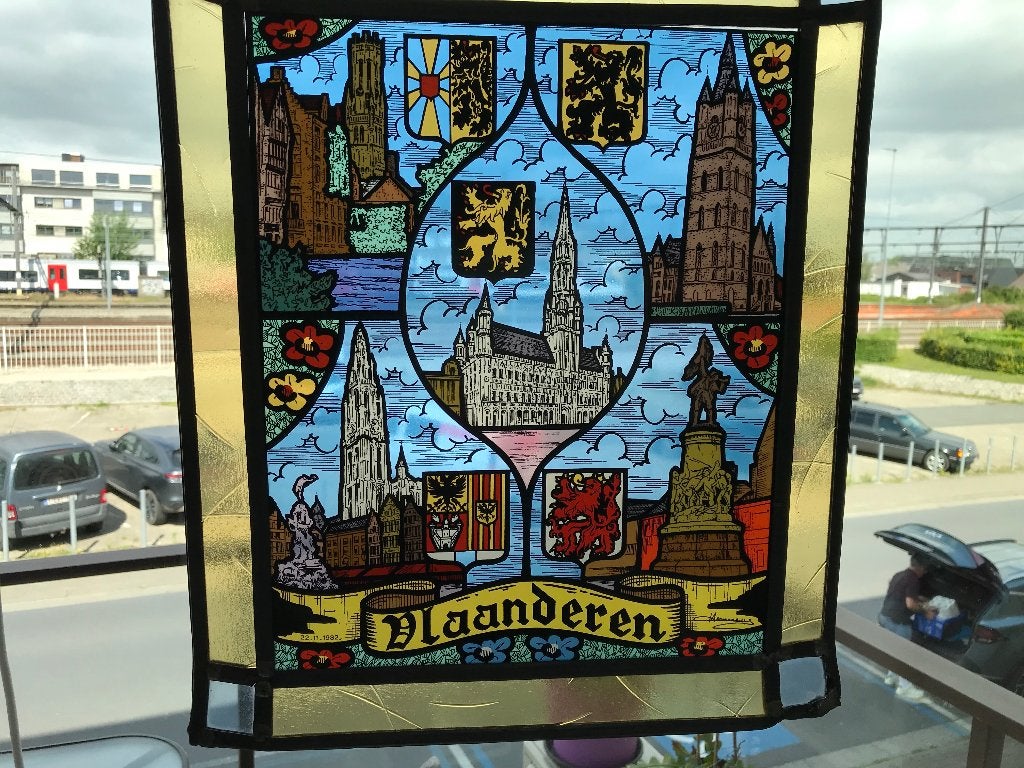 Glasraam Vlaanderen, Ophalen, Zo goed als nieuw